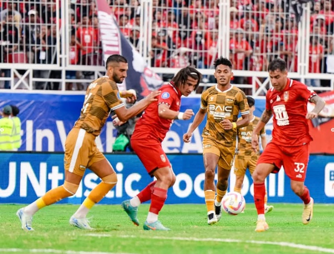 Deva United vs Malut United2.jpg