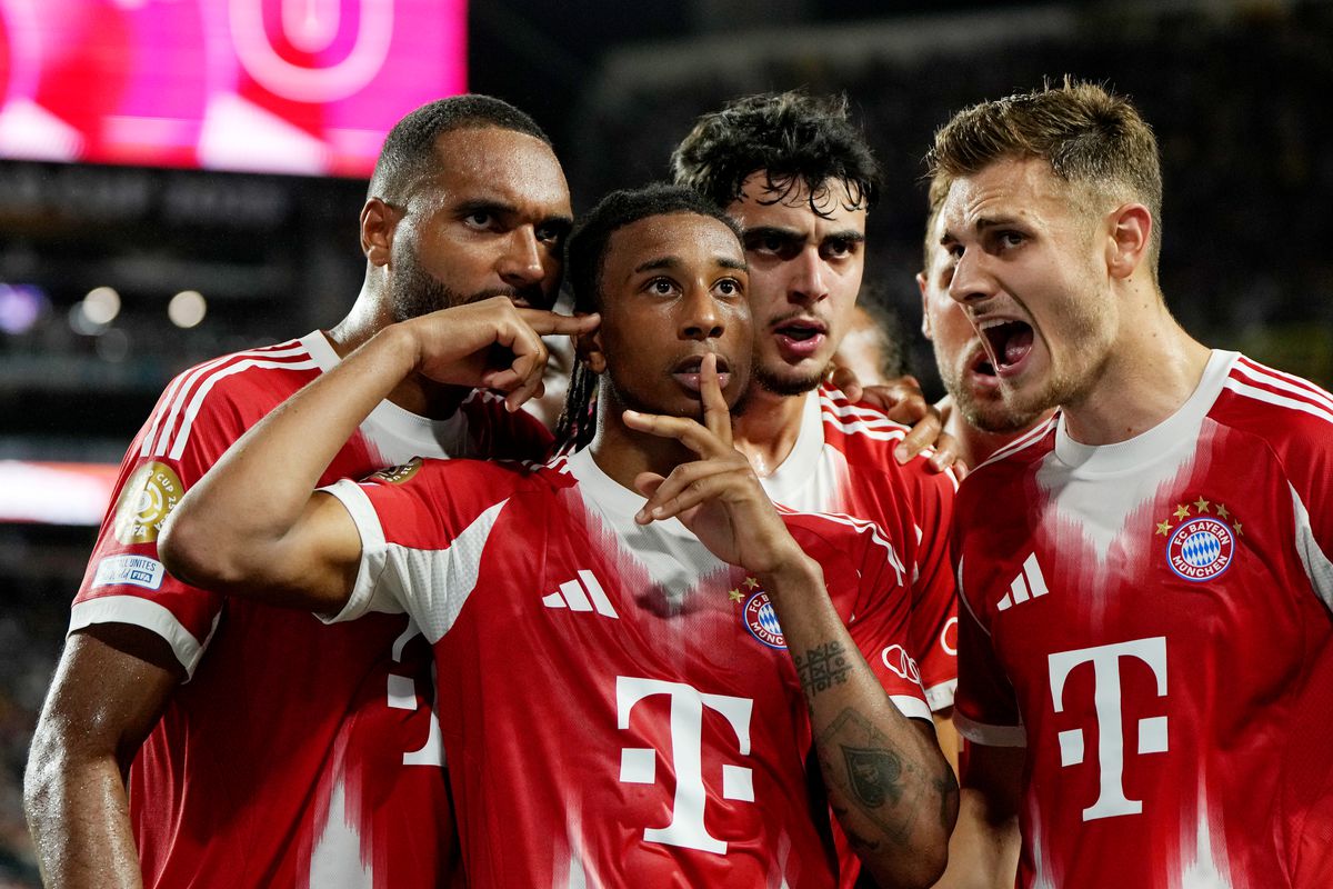 Benfica vs Bayern2.jpg