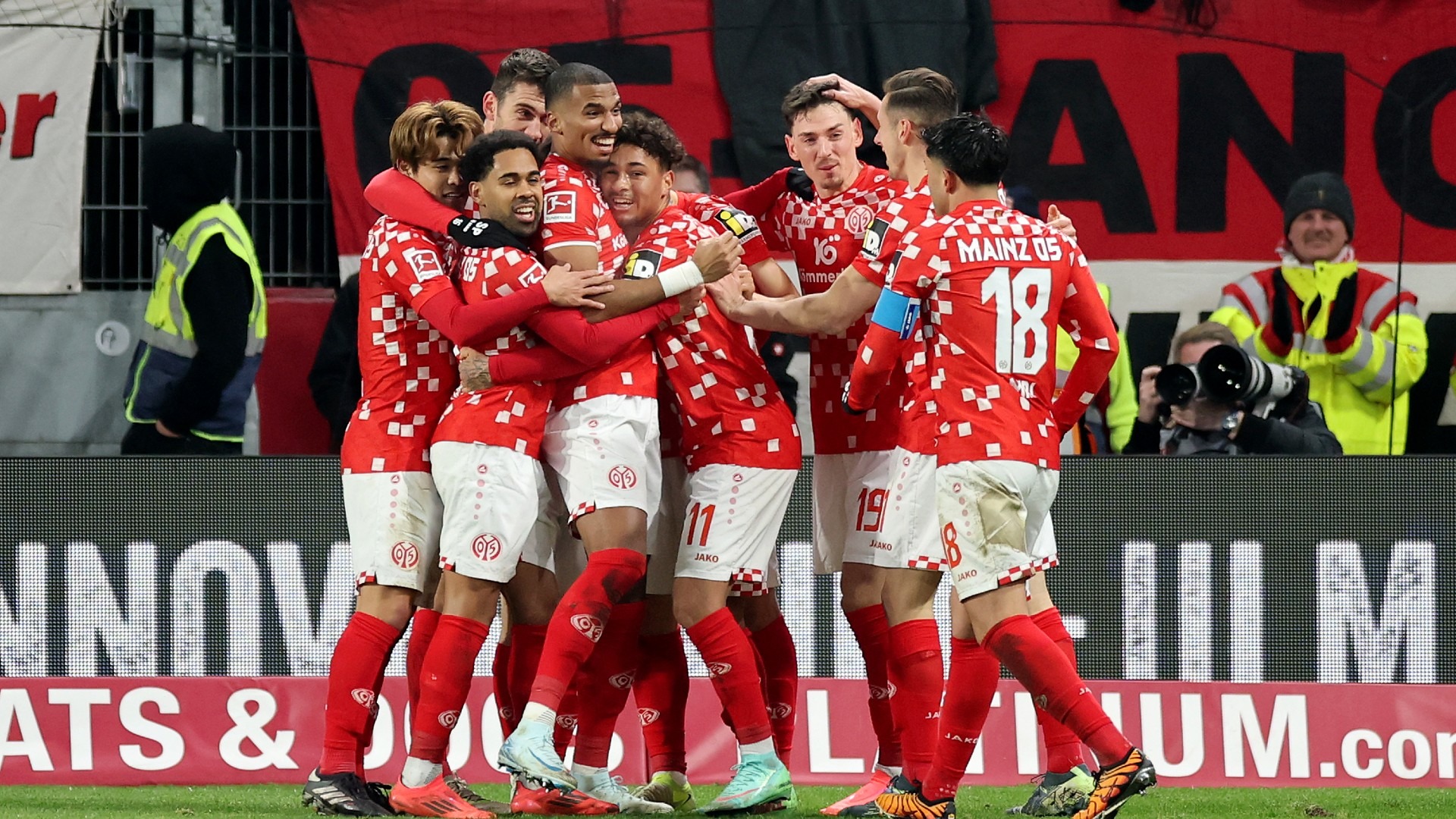  livetvonline.id : Situs Terbaik untuk Menyaksikan Bola Hari Ini