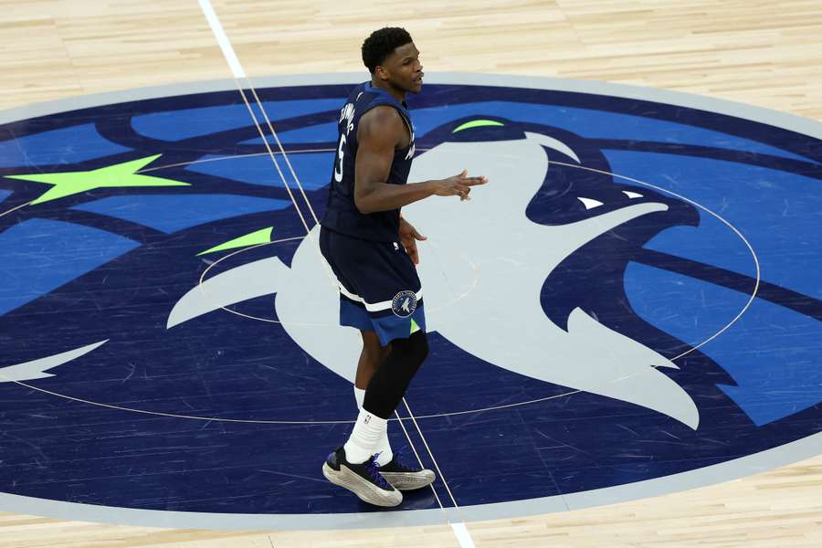 NBA playoffs Timberwolves dominate Thunder to win for the first time in the series