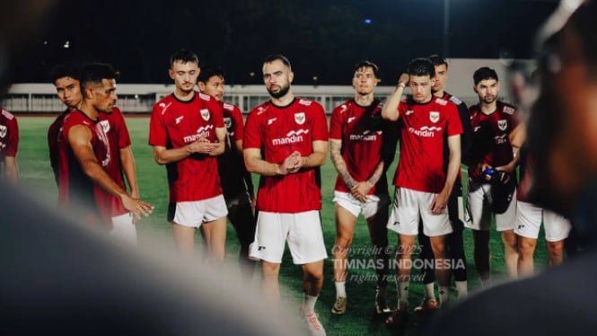 Resmi Daftar Terbaru Skuad Timnas Indonesia untuk Lawan China dan Jepang Satu Pemain Dicoret Bintang Persib Bandung Merapat