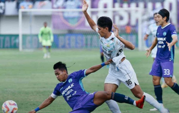 Hasil Liga 1 Persita Tangerang Tahan Imbang Persib Bandung 2 2 di Laga Kandang Terakhir