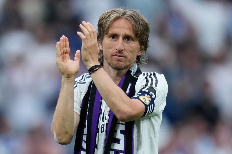 Luka Modric Ucapkan Selamat Tinggal Santiago Bernabeu Banjir Air Mata